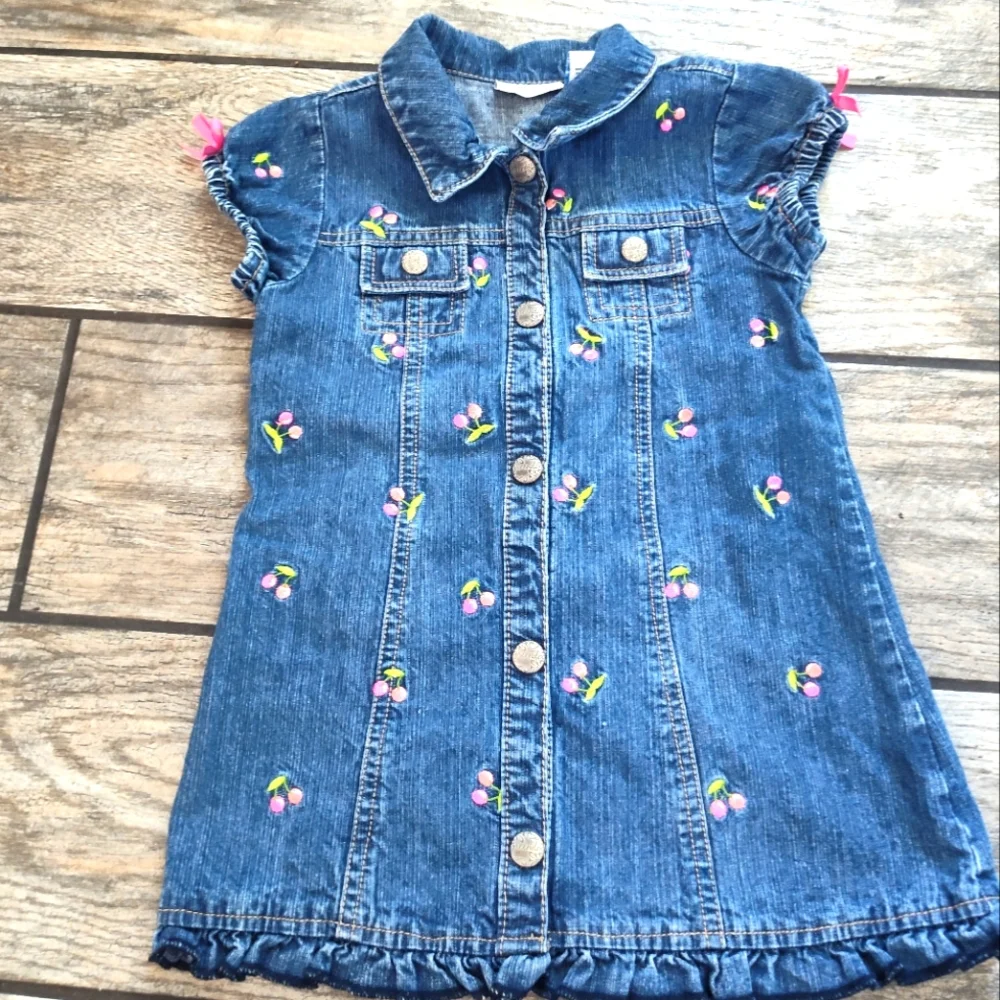 Baby / Toddler Girls Vintage Denim Dress With Embroidered Cherries 🍒 - Picture 1 of 11